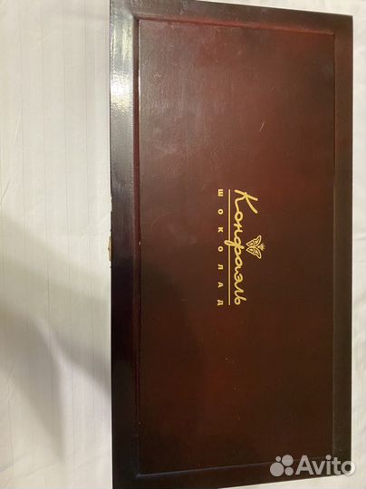 Коробка подарочная деревянная