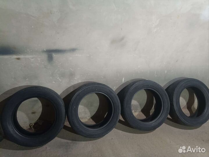 Dunlop Enasave RV503 215/60 R17