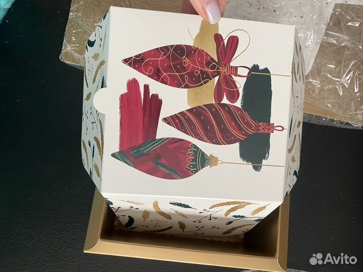 Коробка подарочная новогодняя сборная