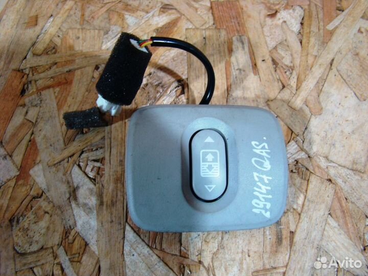 Nissan Qashqai J10 Кнопка люка