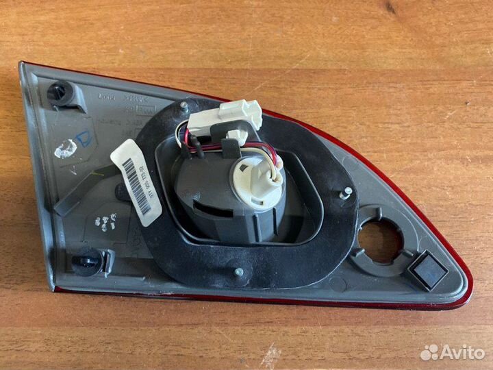 Фонарь задний правый Toyota Corolla ZZE110 2000