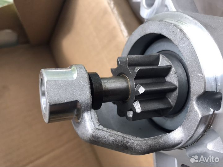 Стартер на Ауди А4. Замена оригинала 03L911021