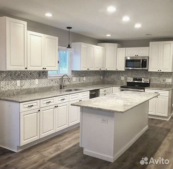 Кухня с островом