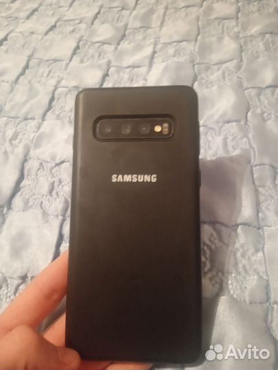 Samsung Galaxy S10, 8/128 ГБ