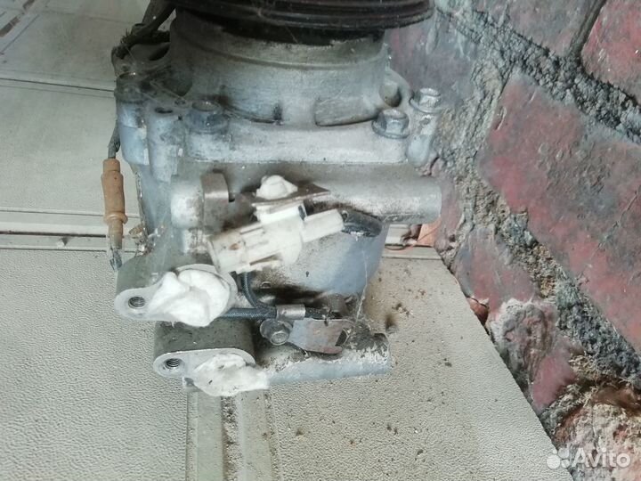 Компрессор кондиционера на Faw V5