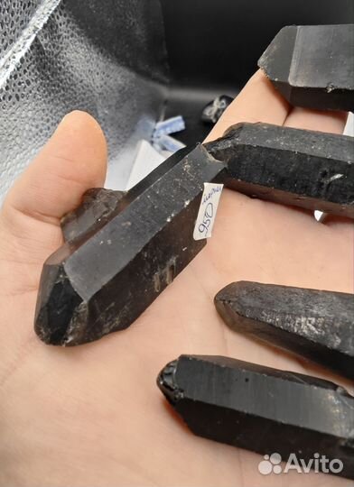 Морион кристалл чёрный кварц