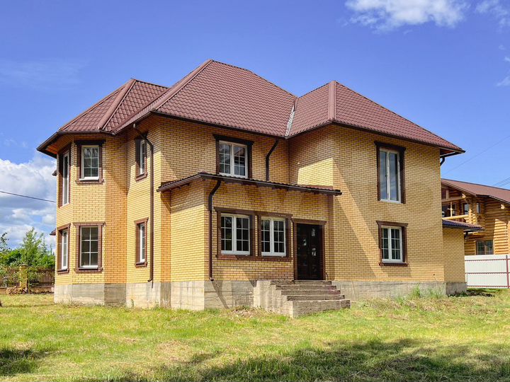 Дом 330 м² на участке 14 сот.