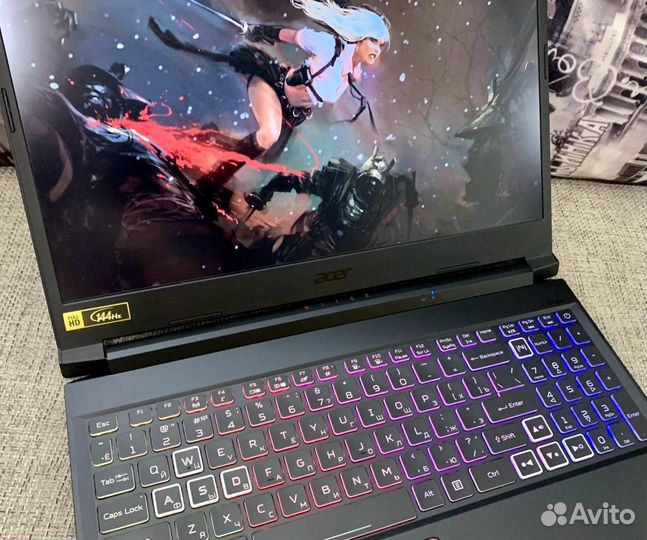 Acer Nitro V ryzen 5 5600H / RTX 3060 / 144HZ