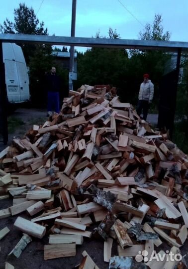Дрова колотые сухие