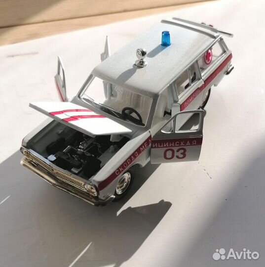 Модель газ-24 Волга 1:43 СССР