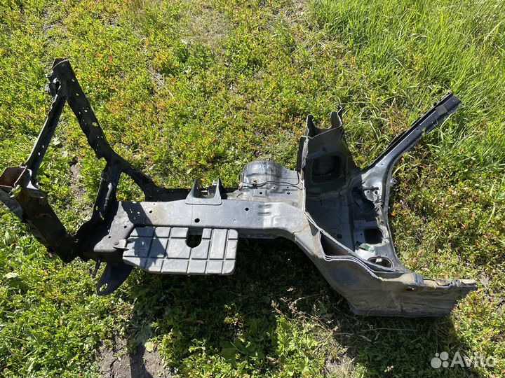 Четверть передняя правая лонжерон акцент Accent