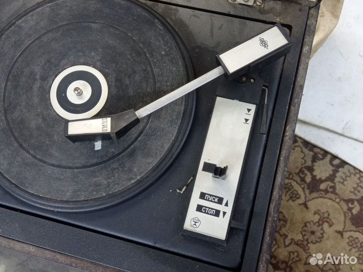 Радиола мелодия 104