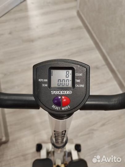 Эллиптический тренажер torneo