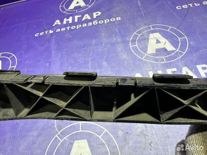 Крепление бампера заднее левое Kia Ceed ED D4FB