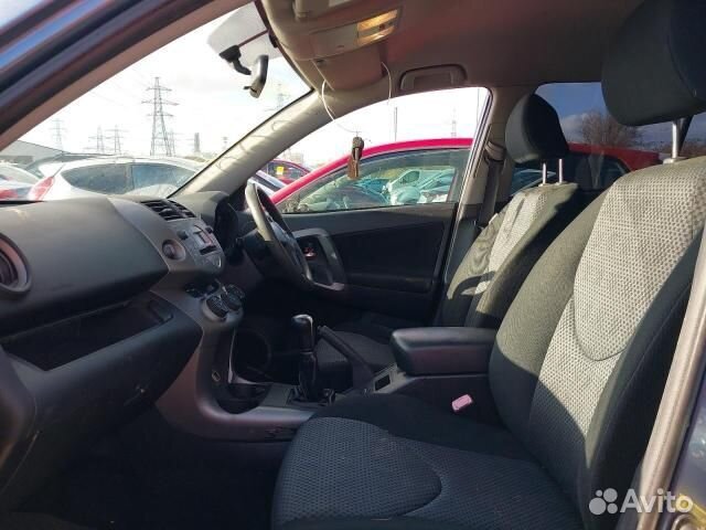 В разборе Toyota Rav 4 3 2.0 i 2006 г