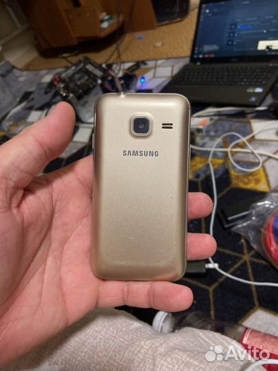 Samsung Galaxy J1 Mini SM-J105H, 8 ГБ