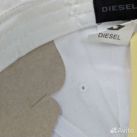 Бейсболка Diesel белая