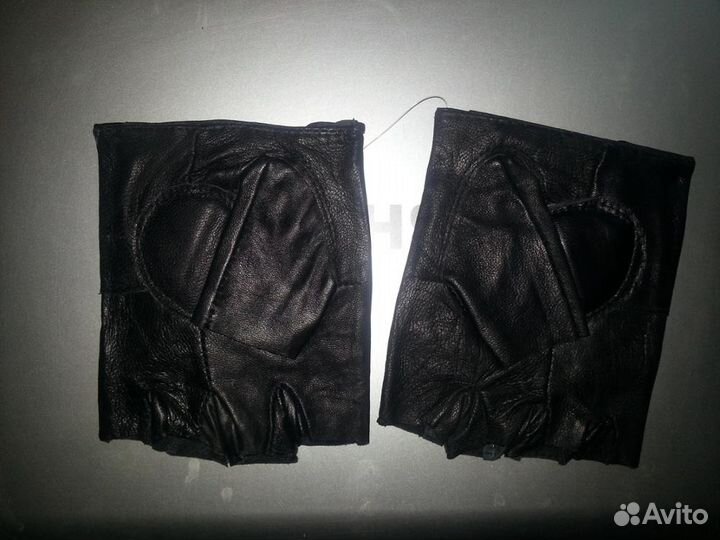 Автомобильные перчатки