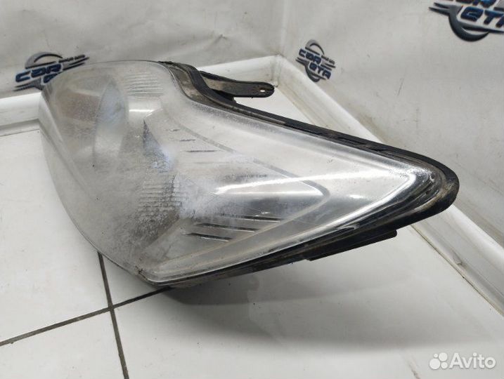 Фара передняя левая Ford Focus 2 2.0 aoda 2008