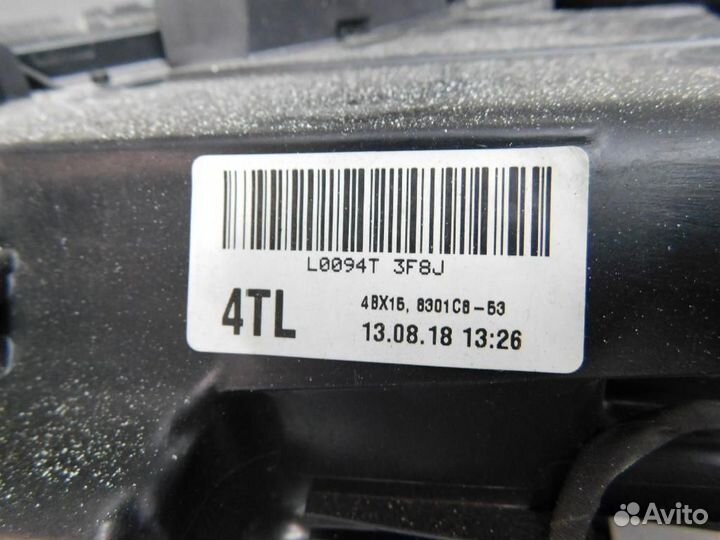 Фара правая Mitsubishi Outlander