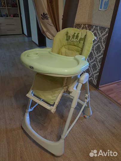 Детский стульчик для кормления