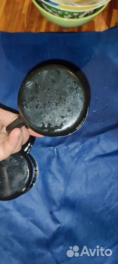 Эмалированные кружки 2шт