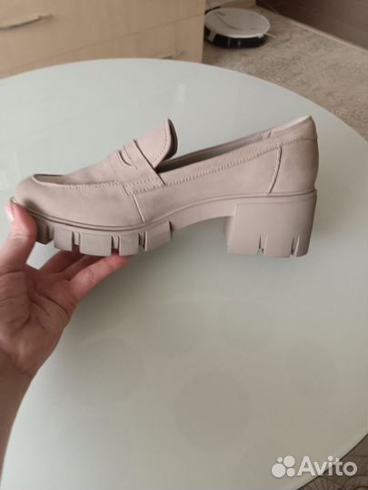 Продам обувь