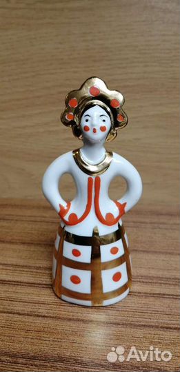 Фарфоровая статуэтка - фарфор