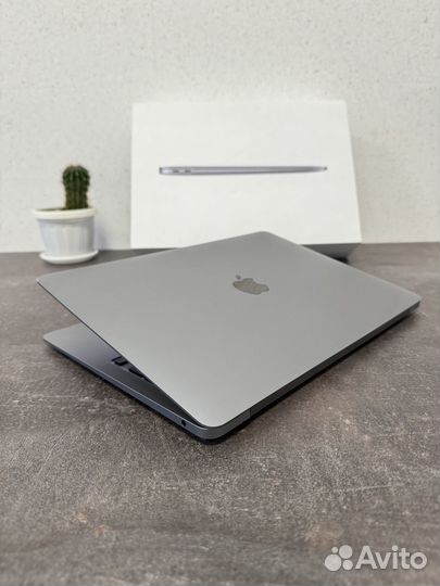 Apple MacBook Air 13 M1 16\512GB 47циклов