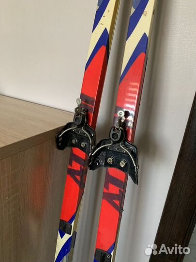 Беговые лыжи