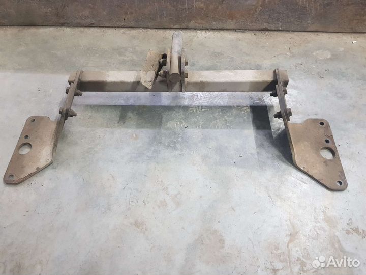 Фаркоп для Тоета Аурис