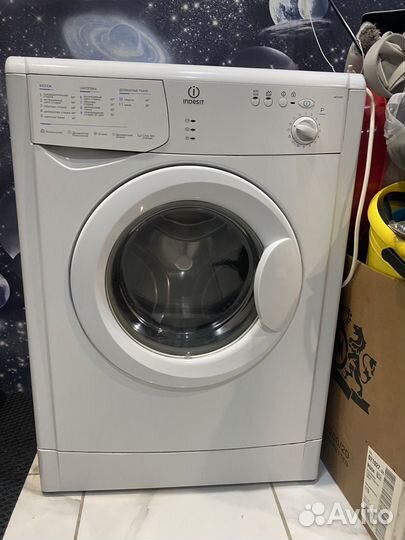 Стиральная машинка indesit