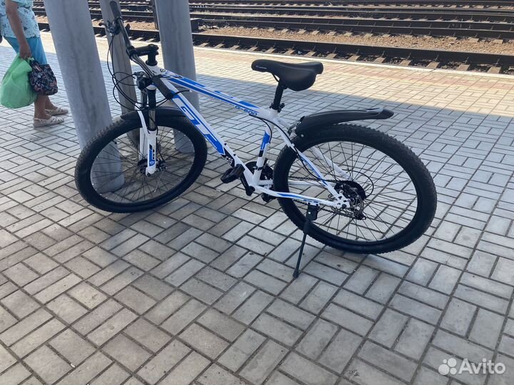 Велосипед racermax GT 27.5