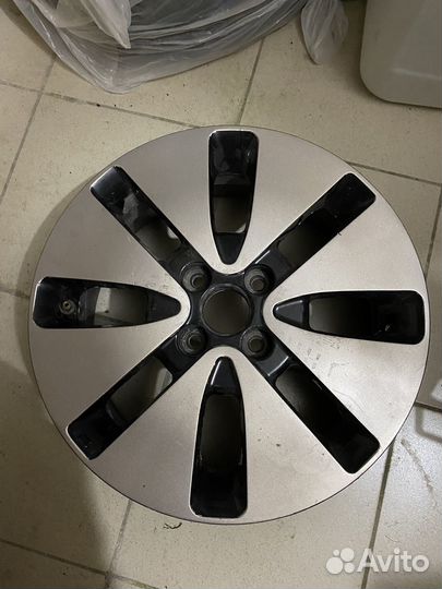 Диск литой kia rio оригинал r16