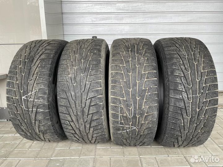 Nokian Tyres Hakkapeliitta R SUV 285/60 R18 116R
