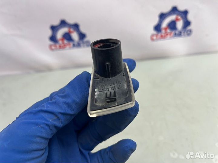 Повторитель поворота в крыло левый Opel Astra H