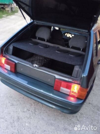 Передние сиденья