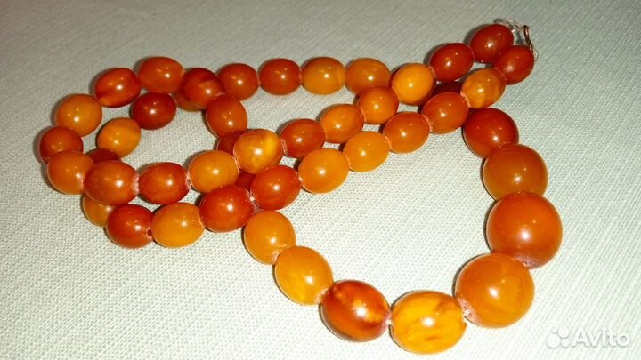 Янтарные старинные бусы янтарь желток пейзажный