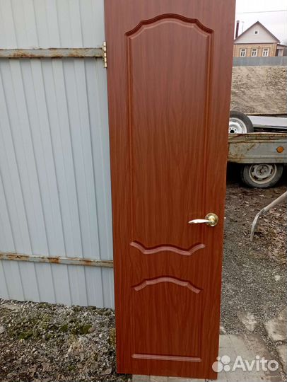 Дверь для ванной и туалета