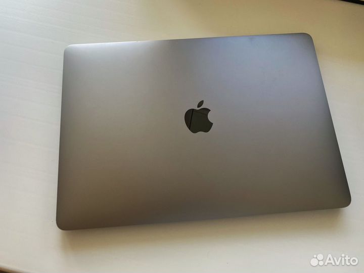 Apple MacBook Pro 13 (2020) 16/512 gb TouchBar