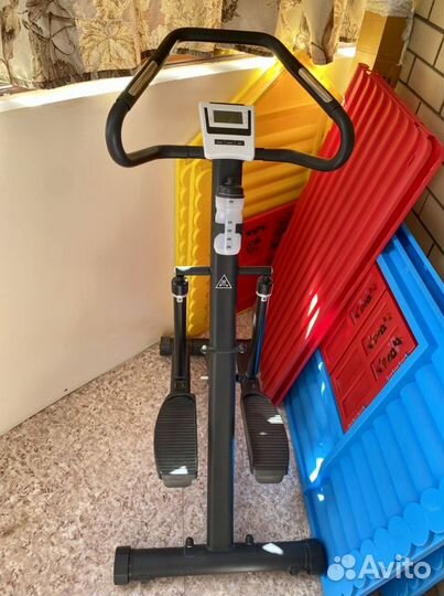 Тренажер степпер с поручнями DFC