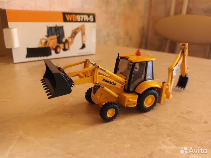 Модель экскаватор погрузчика Komatsu wb 93r 1:50