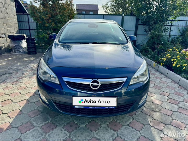 Opel Astra 1.4 МТ, 2011, 183 213 км
