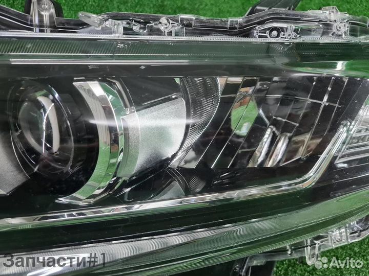 Фара левая Toyota Land Cruiser Prado 150 (2017-н.в.) LED (В пленке)