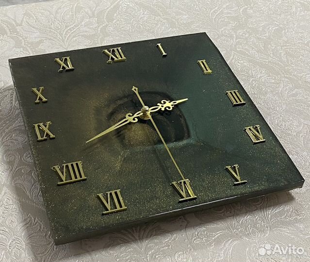 Часы из эпоксидной смолы