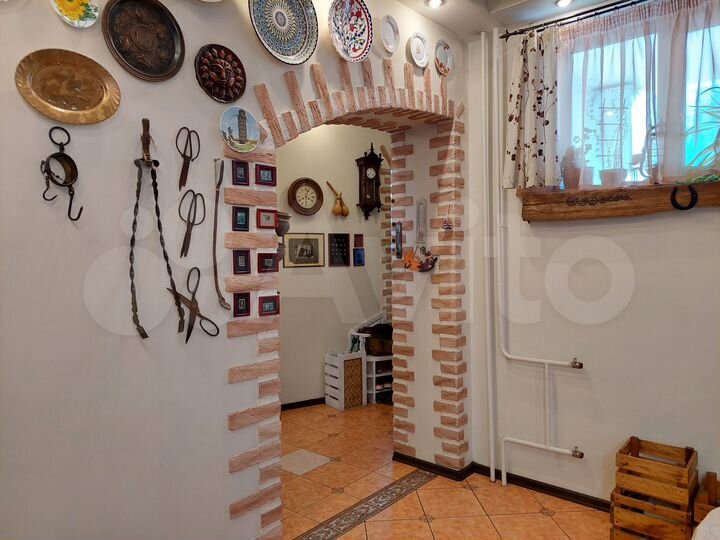 2-к. квартира, 73 м², 1/4 эт.