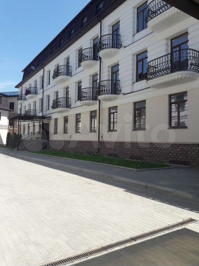 3-к. квартира, 72 м², 1/3 эт.