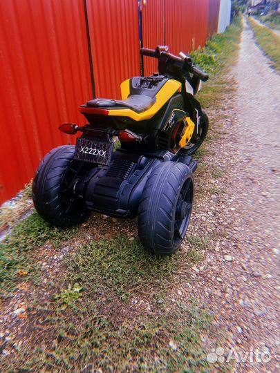 Электрический трицикл