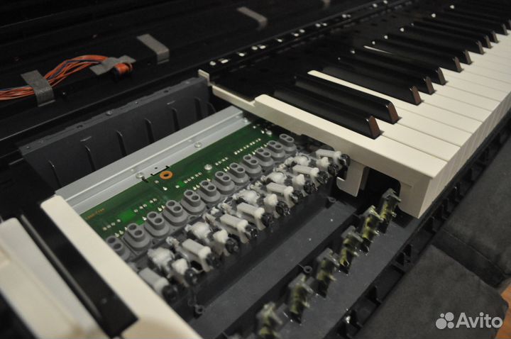 Ремонт цифрового пианино синтезатора