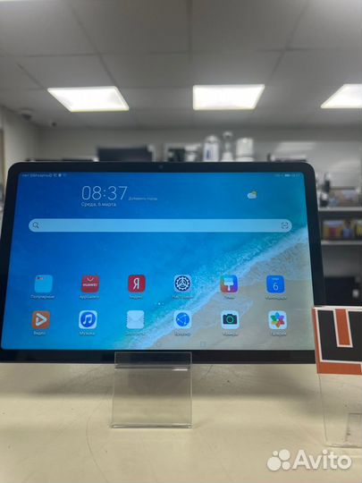 Планшет Huawei MatePad 10.4 4/64 (центр)